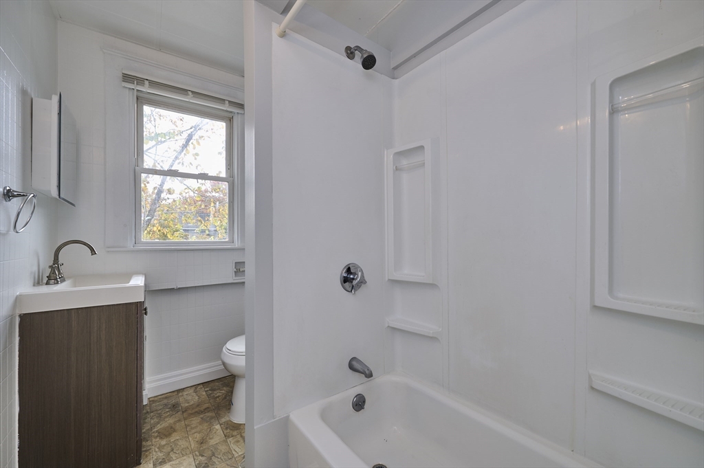 41 Salem Street, Unit 2L Salem, MA 01970 - Photo 12 of 18