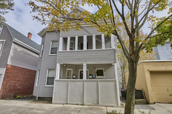 $2,650 | 41 Salem Street, Unit 2L, Salem, MA 01970
