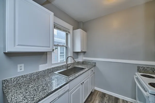$2,650 | 41 Salem Street, Unit 2L, Salem, MA 01970