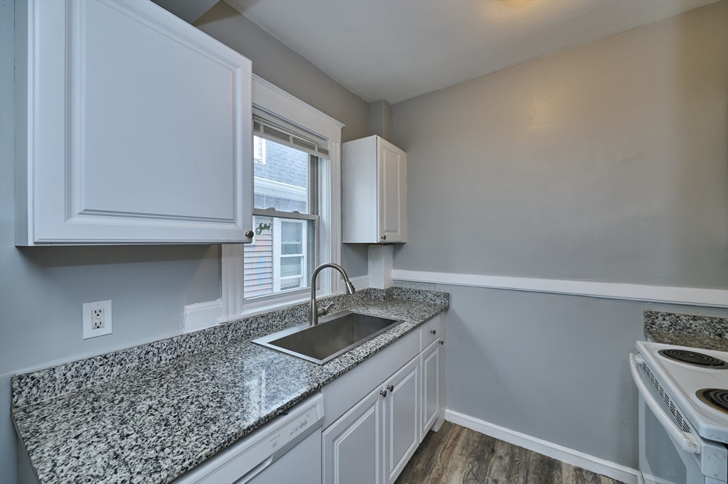 41 Salem Street, Unit 2L Salem, MA 01970 - Photo 3 of 18