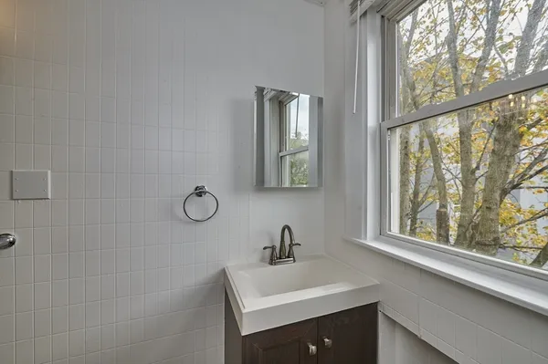 $2,650 | 41 Salem Street, Unit 2L, Salem, MA 01970