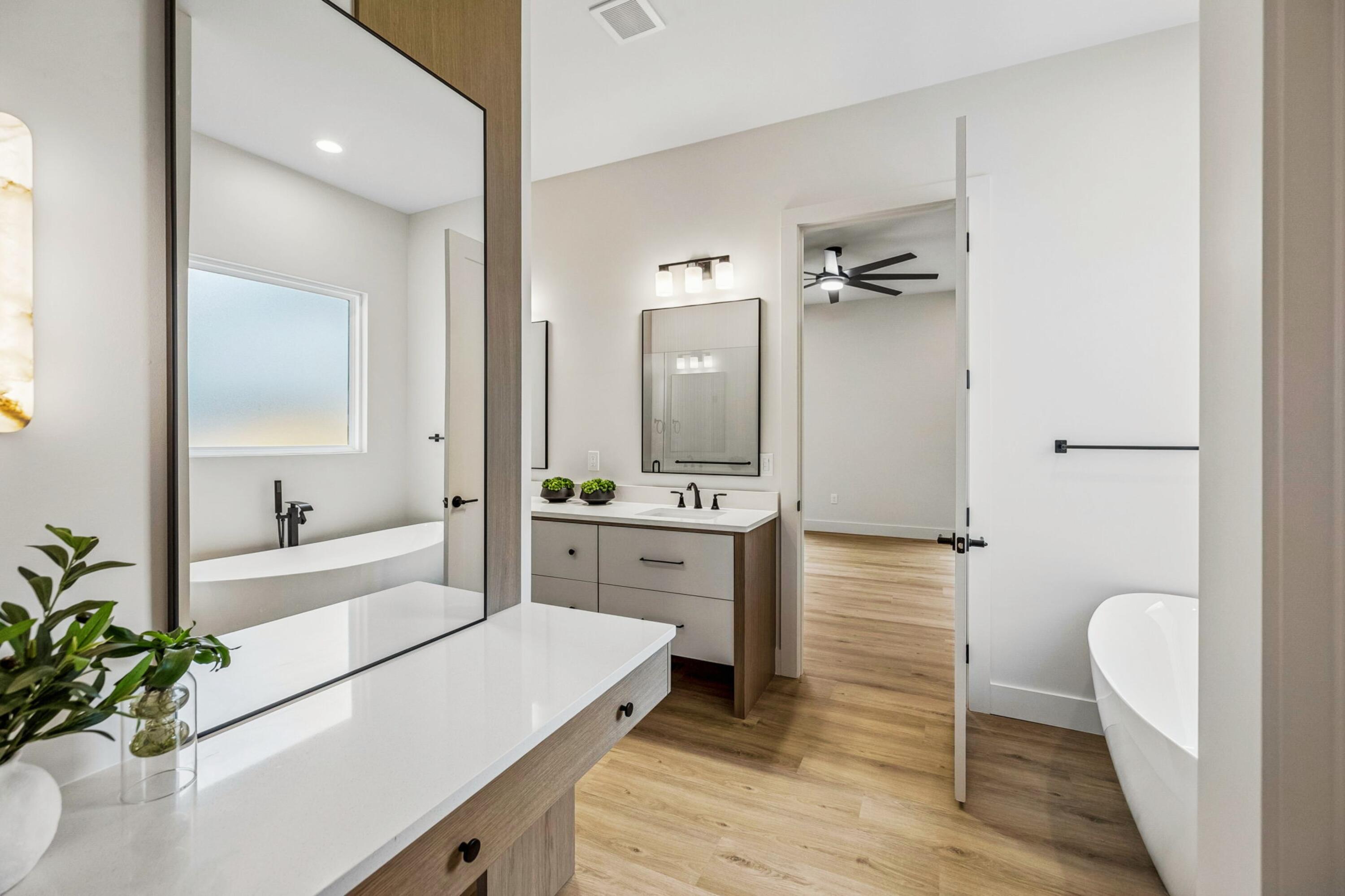 568 Wilkinson Road Northeast Cleveland, TN 37323 - Photo 28 of 67 MASTER BATH FROM CLOSET ANGLE