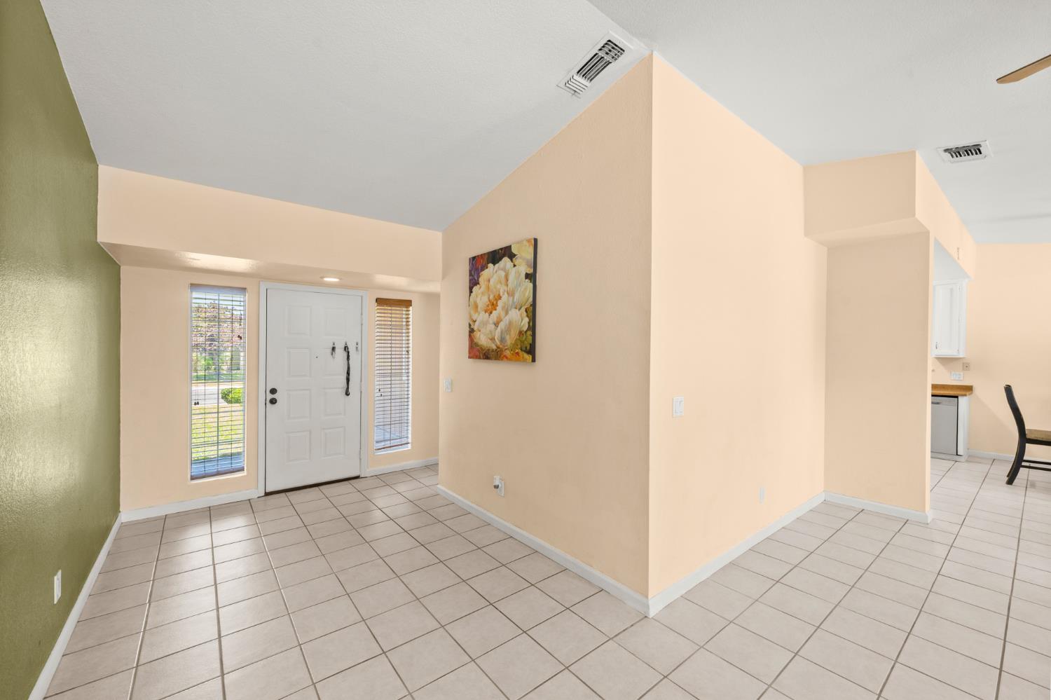 950 Rancho Roble Way Sacramento, CA 95834 - Photo 9 of 55