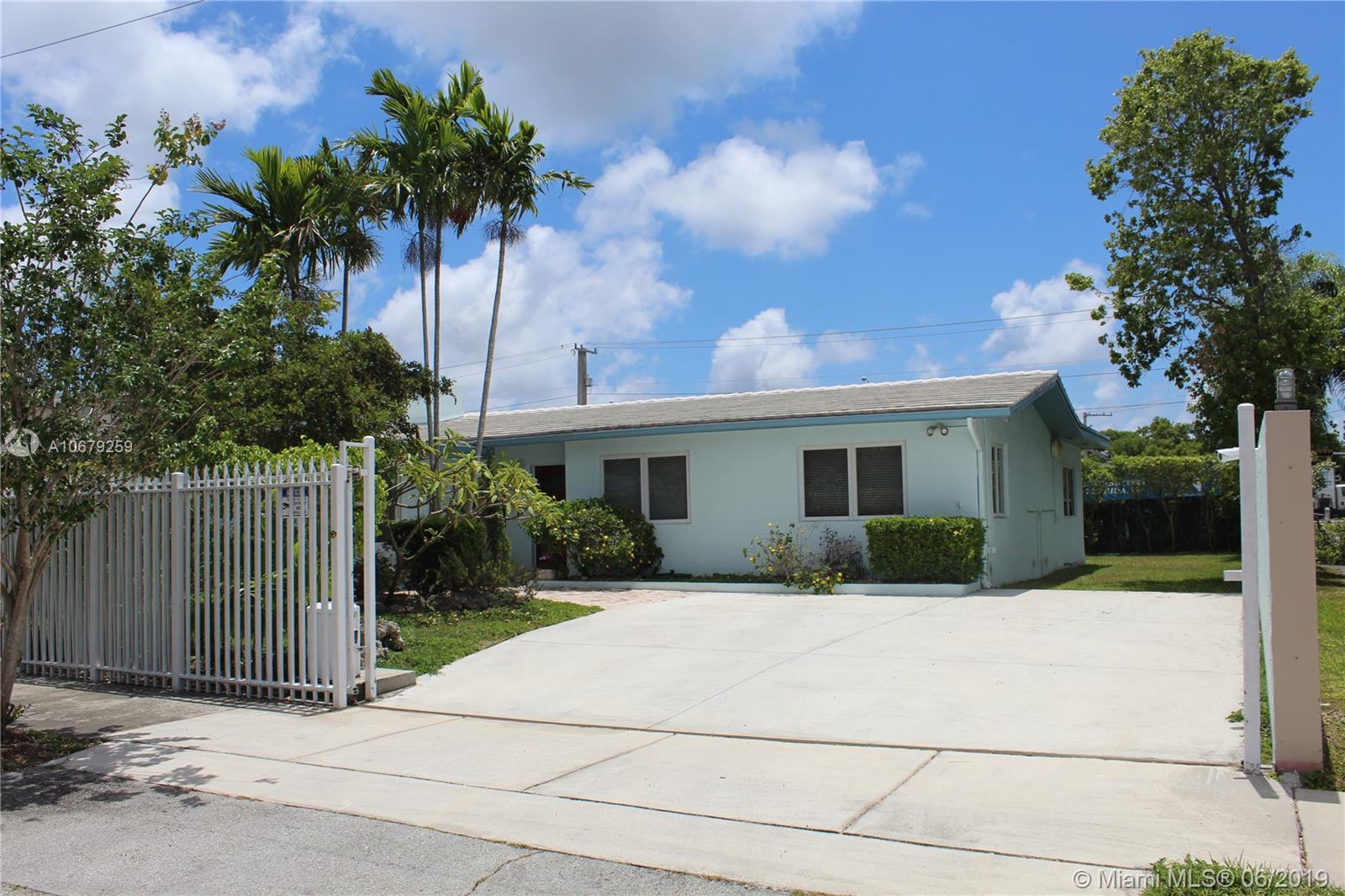 12701 Southwest 84th Avenue Road Miami, FL 33156 - Photo 3 of 53 Gallery Image 3