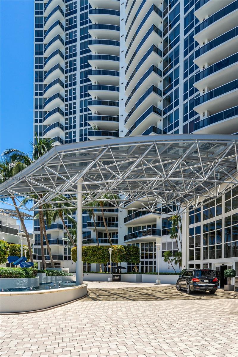 400 Alton Road, Unit 2409 Miami Beach, FL 33139 - Photo 36 of 37 Photo 41