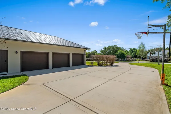 $925,000 | 4010 Turkey Point Drive, Melbourne, FL 32934