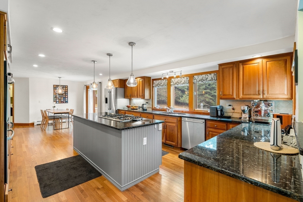 45 Hopewell Farm Road Natick, MA 01760 - Photo 13 of 25 Gallery Image 13
