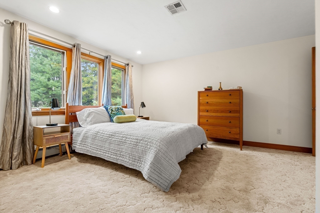 45 Hopewell Farm Road Natick, MA 01760 - Photo 19 of 25 Gallery Image 19