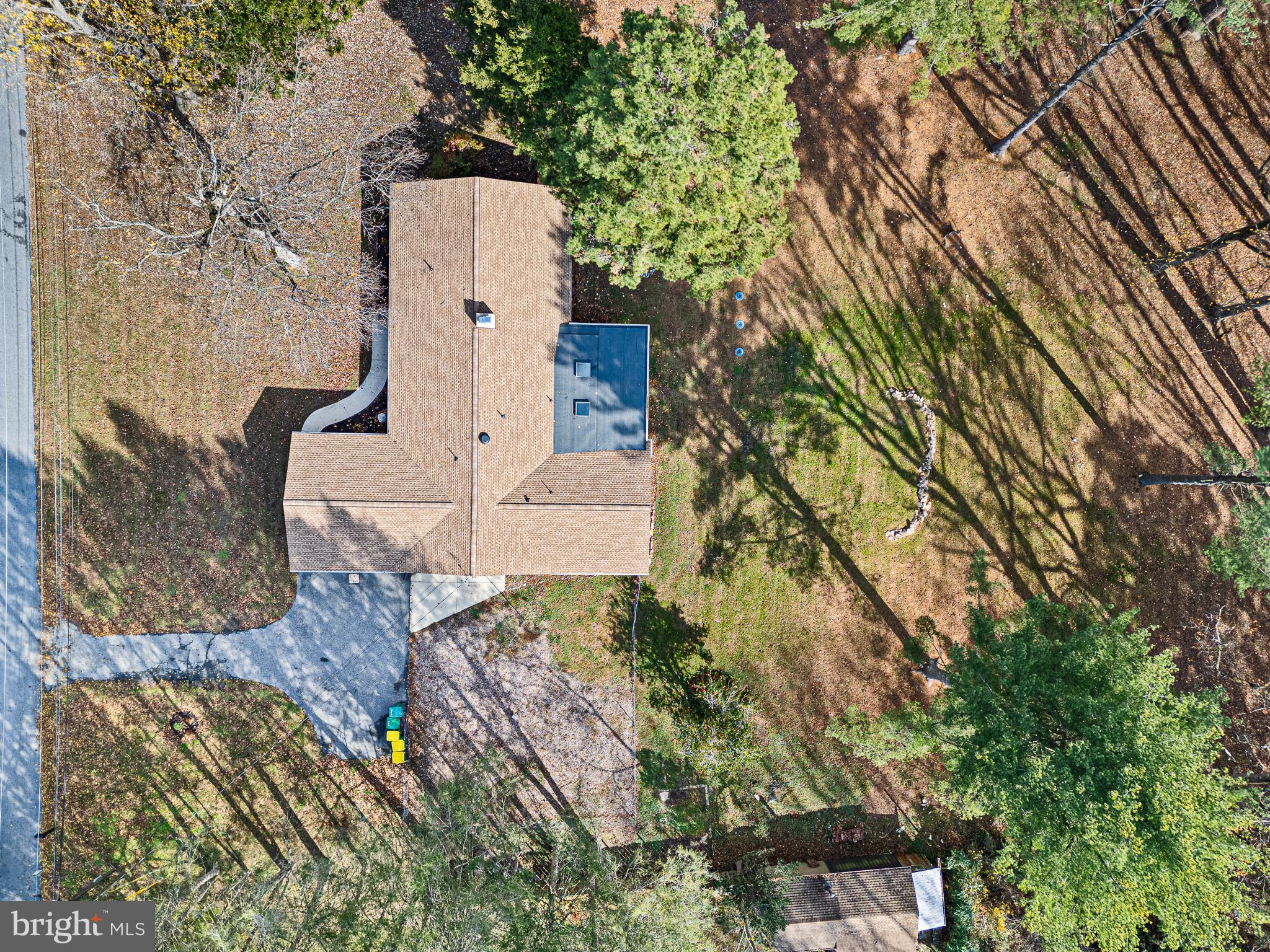 123 Unami Trail Newark, DE 19711 - Photo 5 of 31 an aerial view of a house with outdoor space