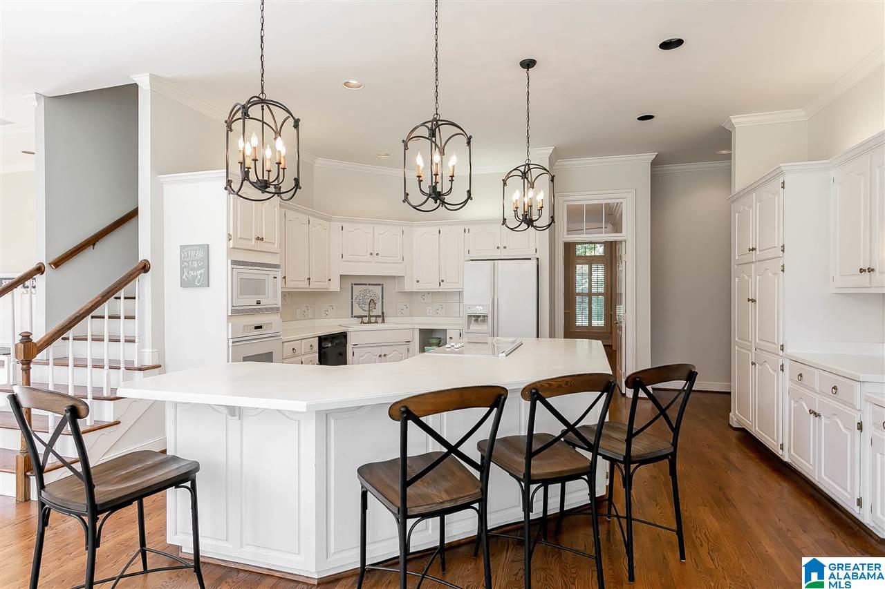 2108 Hickory Ridge Circle Birmingham, AL 35243 - Photo 14 of 50