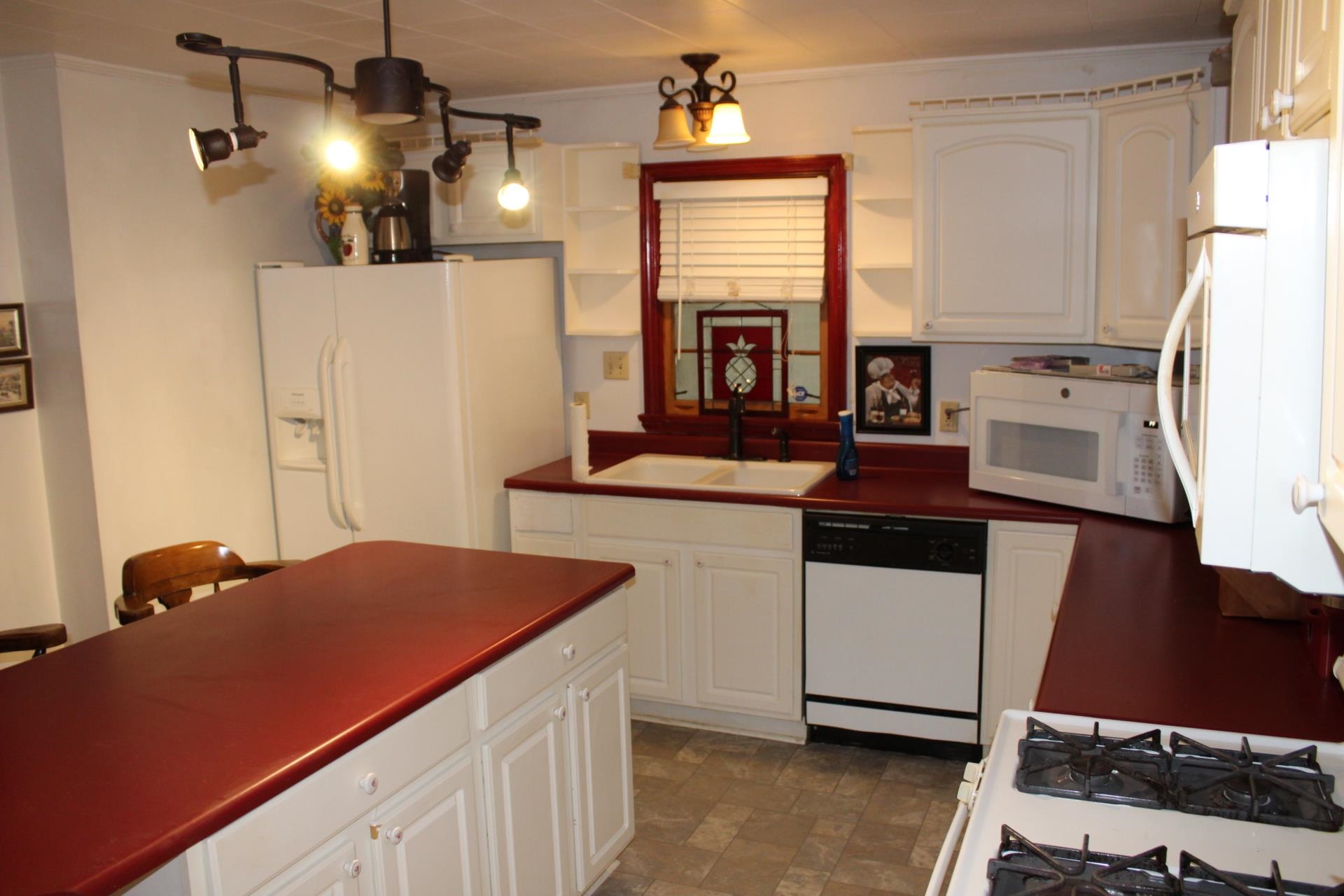 280 Walker Street Columbus, NC 28722 - Photo 11 of 47