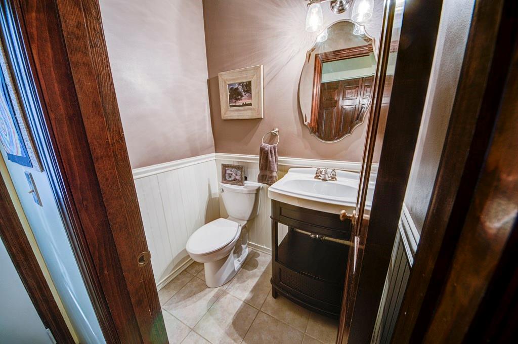404 Gass Road Wexford, PA 15090 - Photo 19 of 20 Additional new powder room off of Mudroom. No Pittsburgh Potty here!