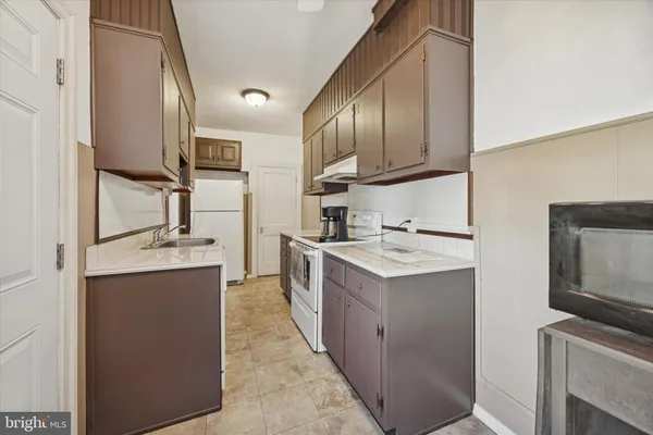 $249,900 | 1114 Roosevelt Drive, Havertown, PA 19083