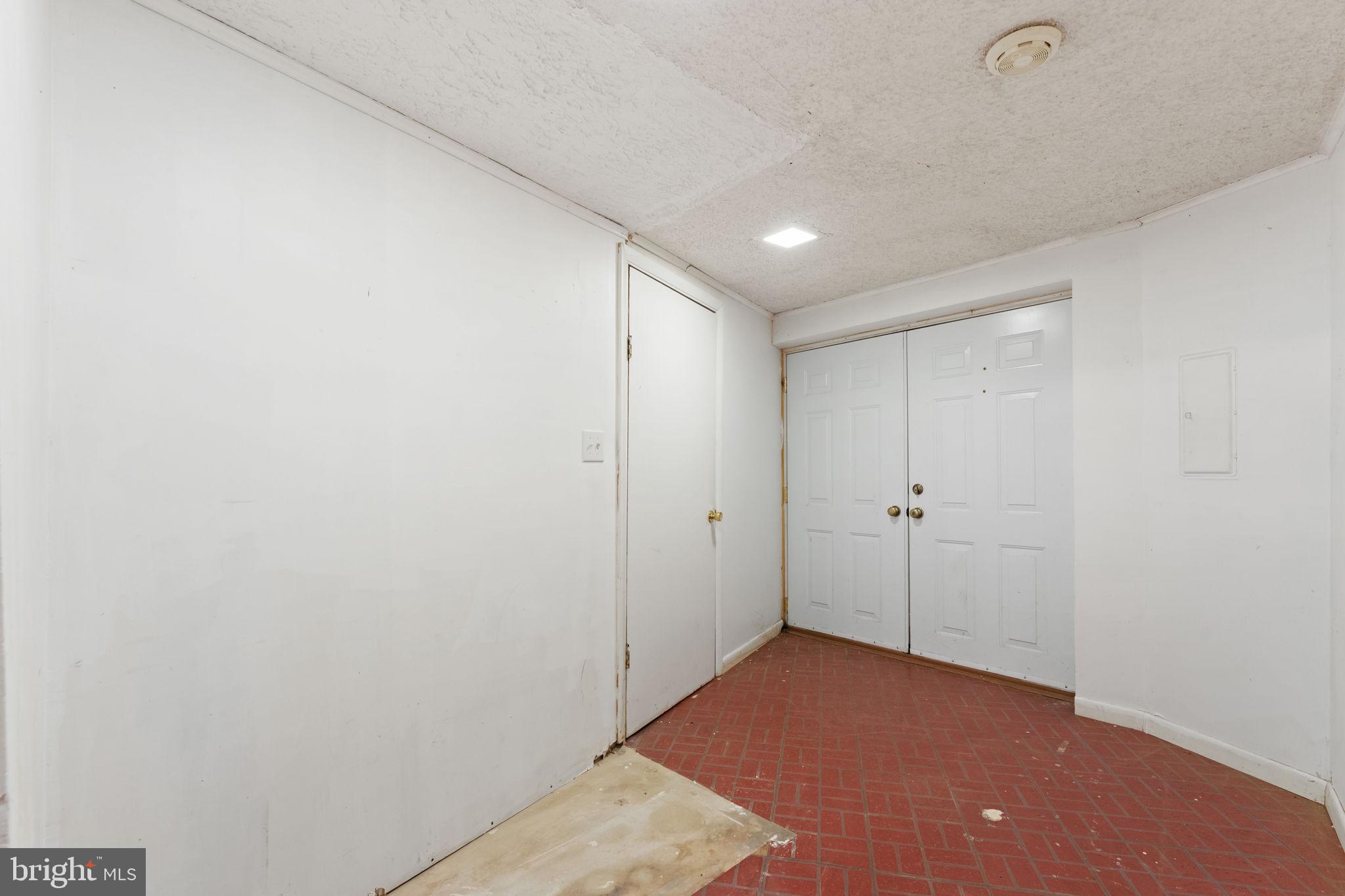 152 Edgemont Circle Locust Grove, VA 22508 - Photo 38 of 60 a view of an empty room