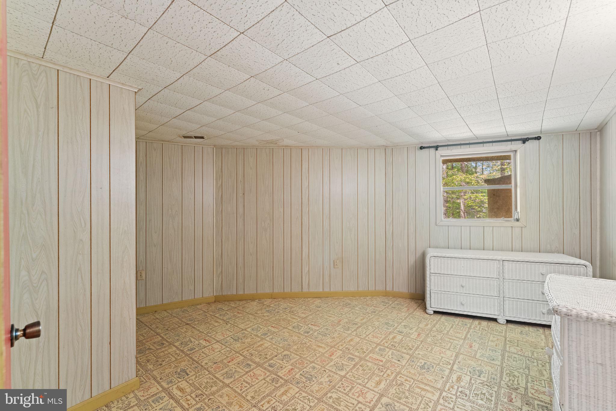 152 Edgemont Circle Locust Grove, VA 22508 - Photo 39 of 60 a view of an empty room with a window