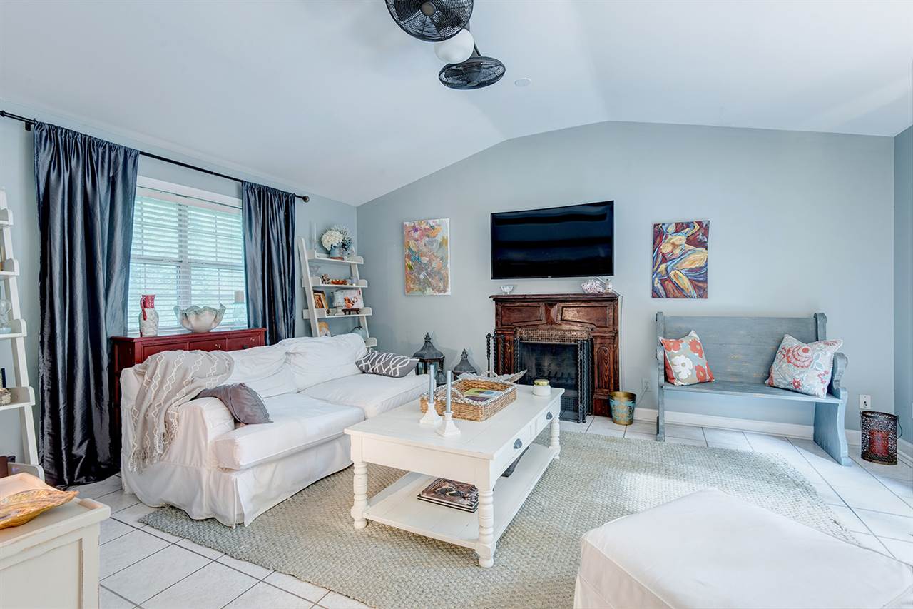563 Bellangee Street Fairhope, AL 36532 - Photo 10 of 24