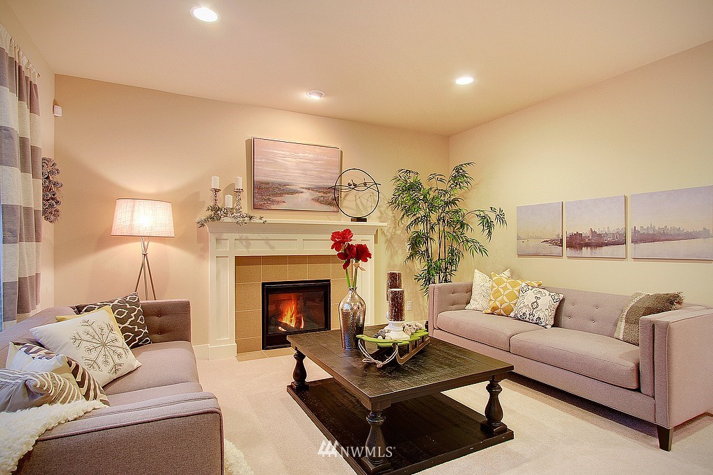 4324 ( 19) 225th Place Southeast Bothell, WA 98021 - Photo 2 of 10