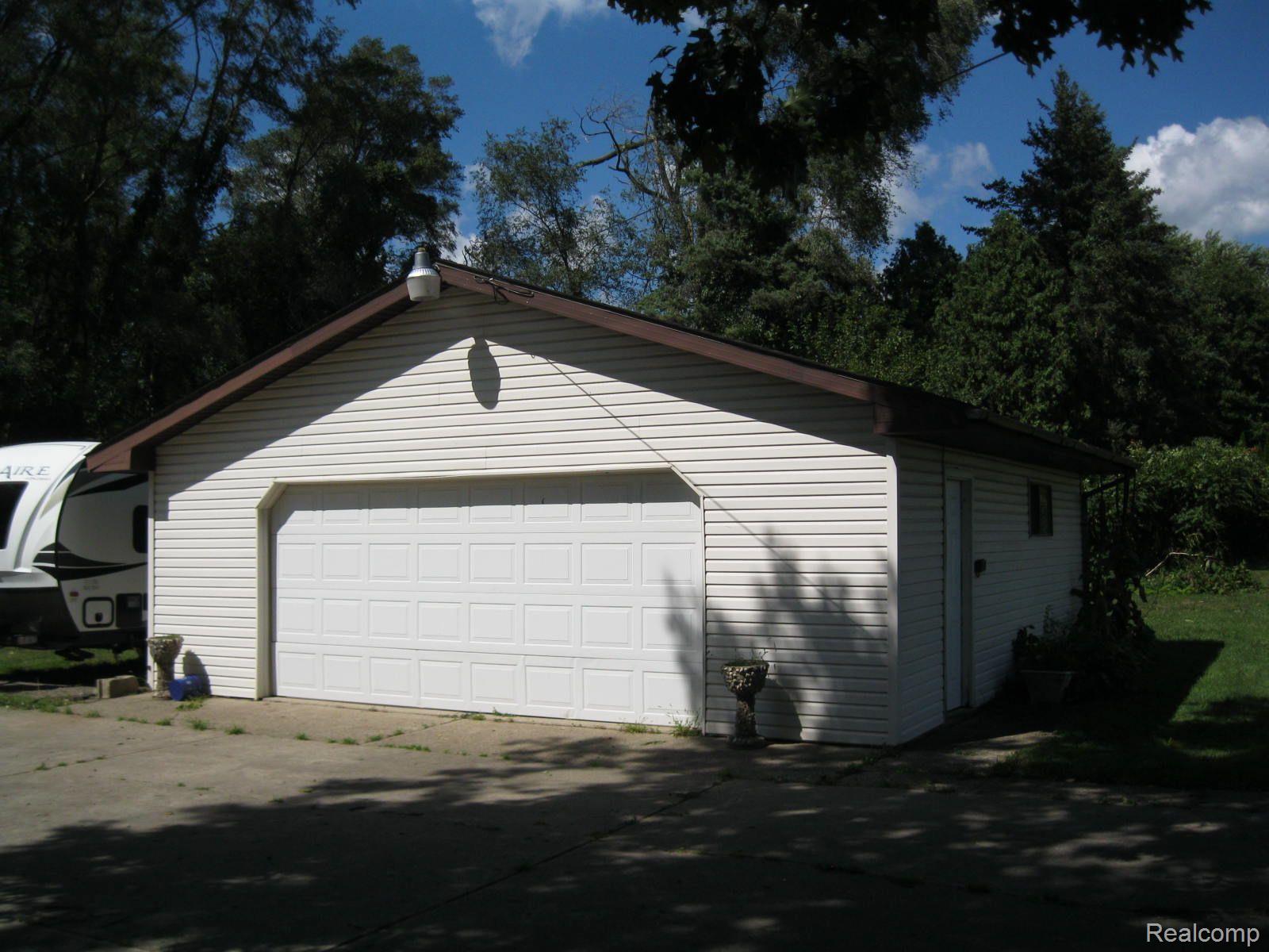 2131 Ormond Road White Lake, MI 48383 - Photo 13 of 23 Gallery Image 13