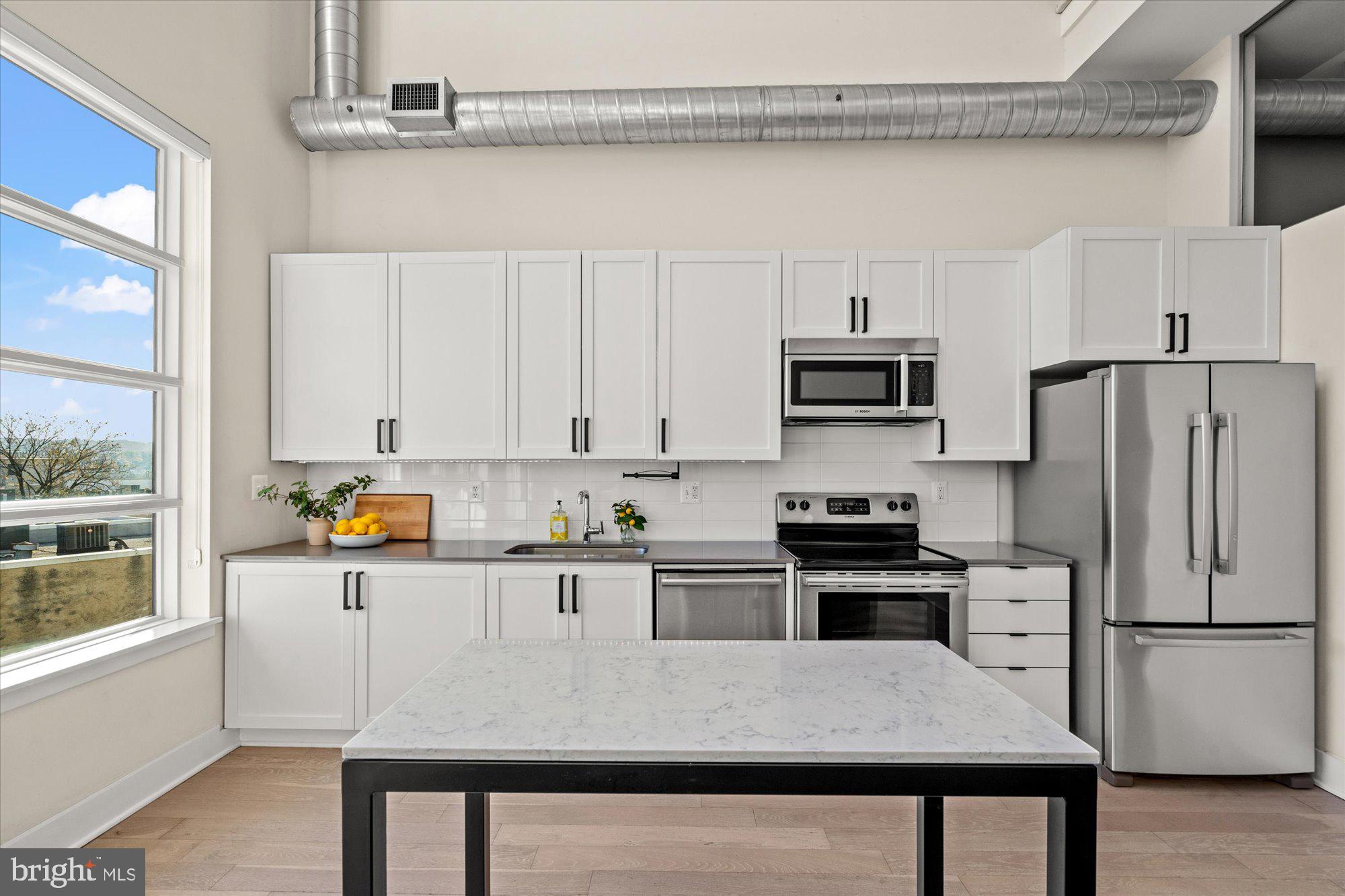 732 15th Street Southeast, Unit 6 Washington, DC 20003 - Photo 9 of 41