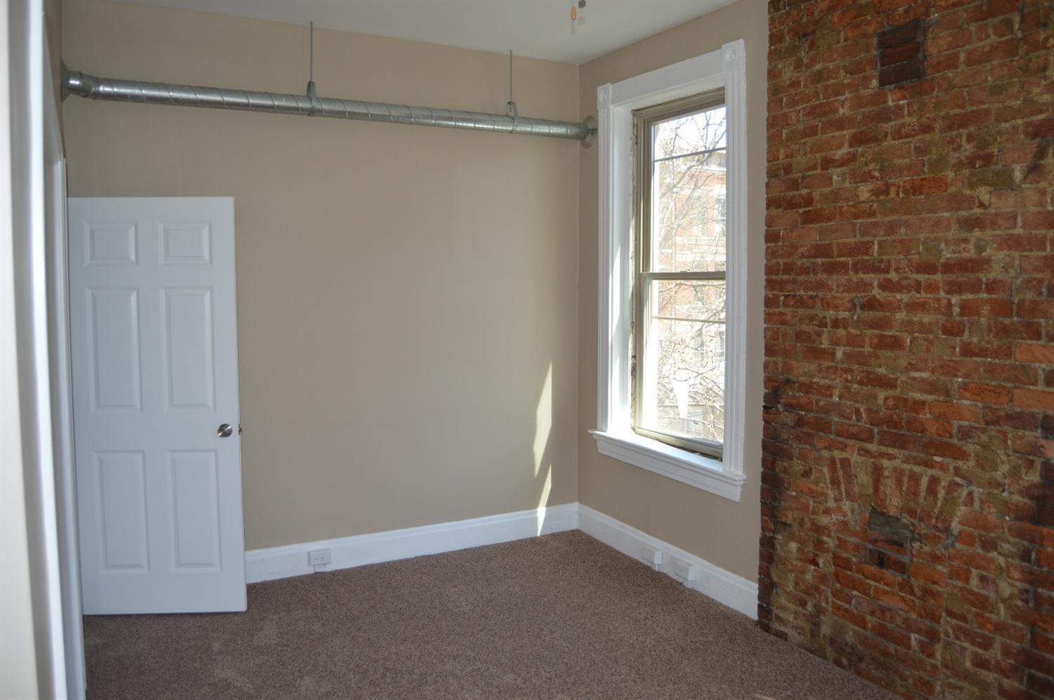 1342 Walnut Street, Unit 2 Cincinnati, OH 45202 - Photo 9 of 13