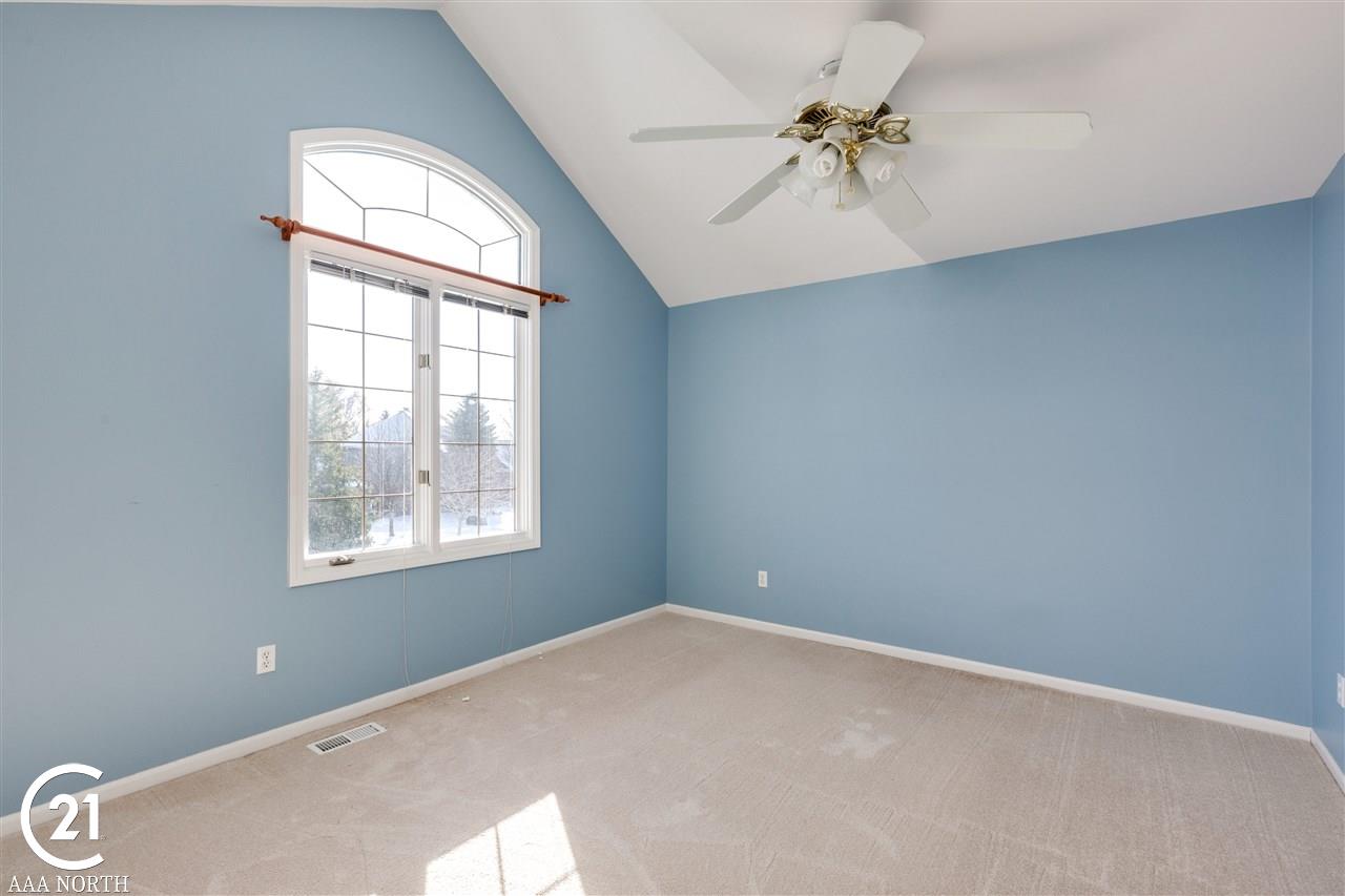1903 Blue Grass Drive Rochester, MI 48306 - Photo 28 of 43 31315025-27.JPG