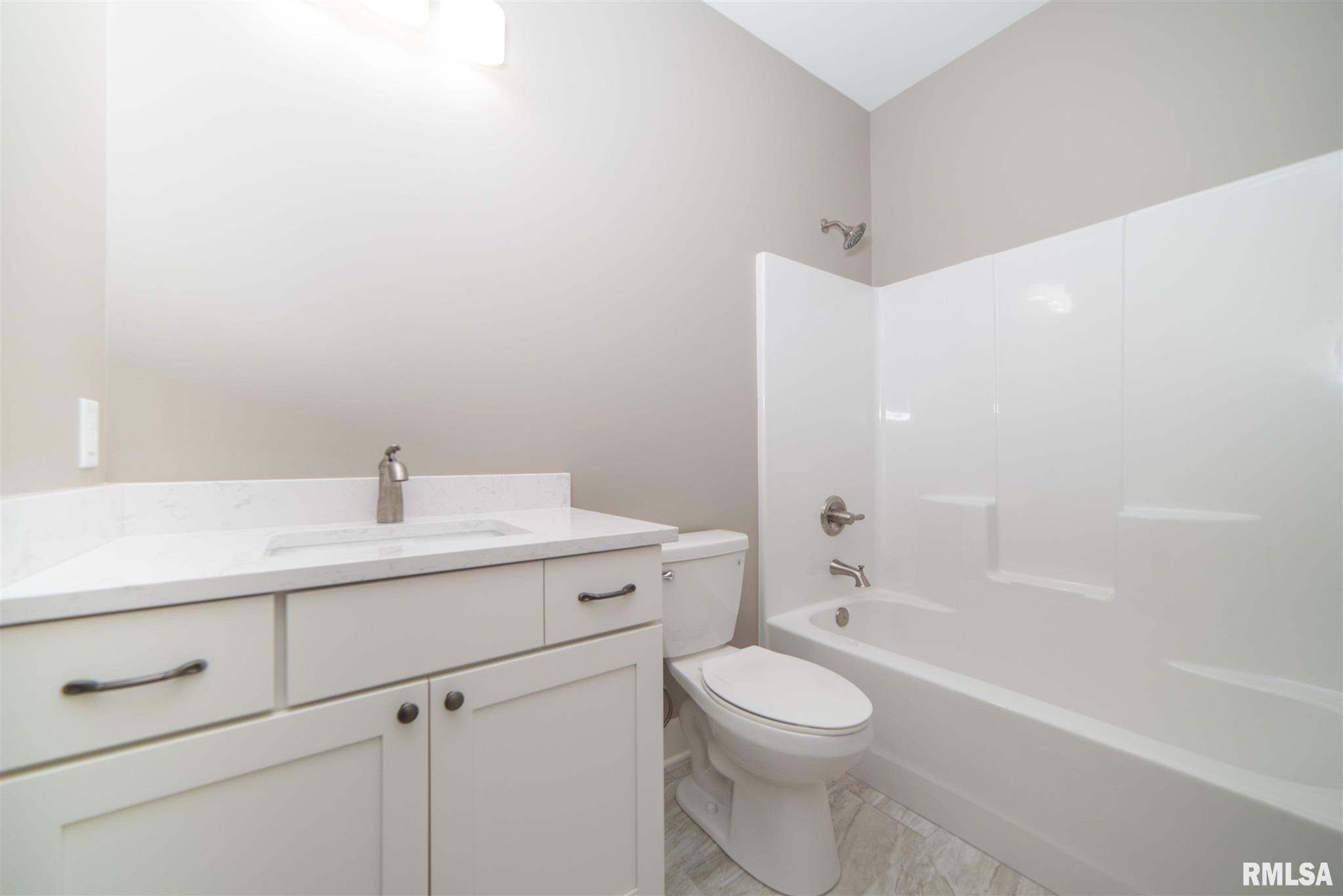 7235 Genesis Way Bettendorf, IA 52722 - Photo 18 of 28
