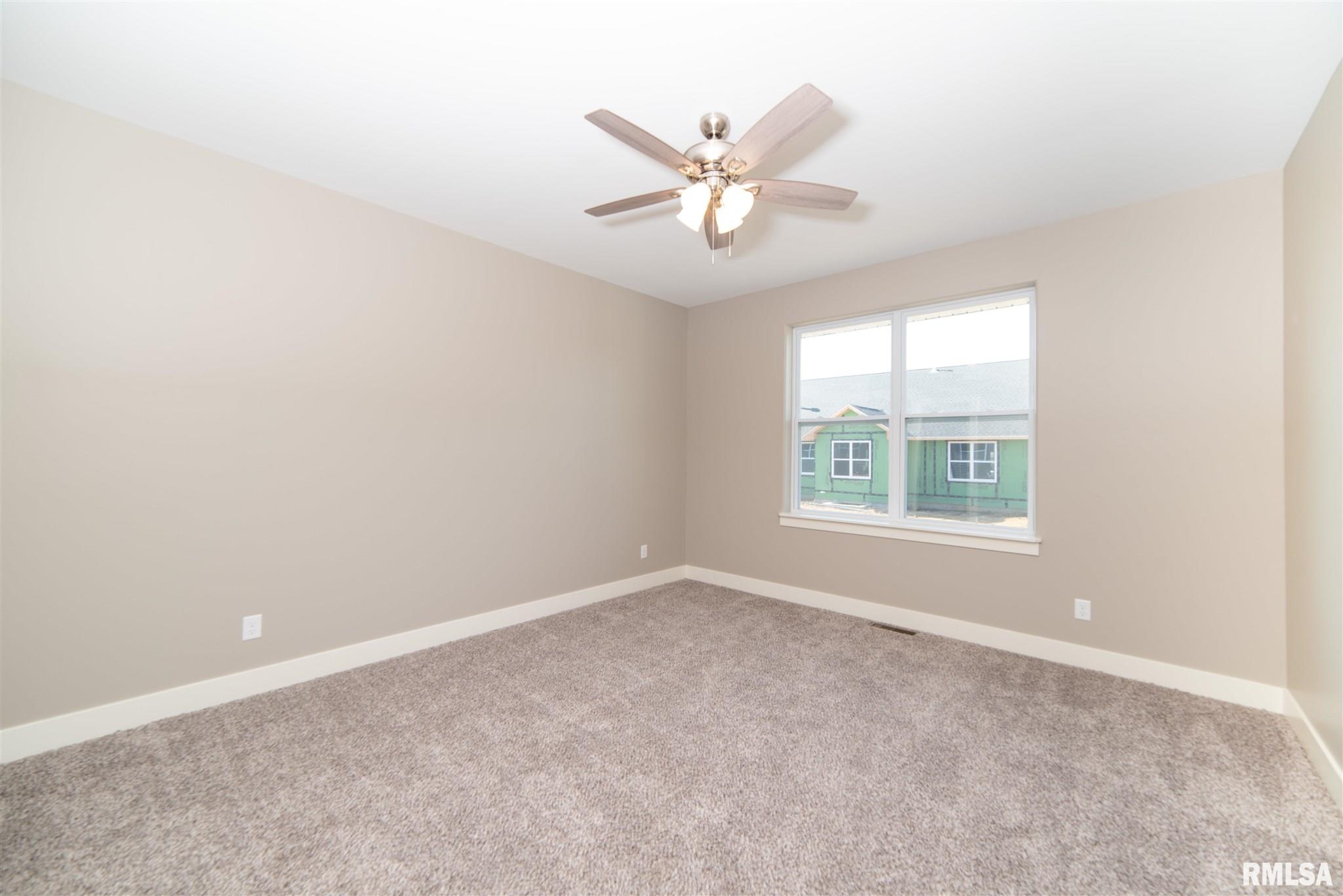 7235 Genesis Way Bettendorf, IA 52722 - Photo 6 of 28