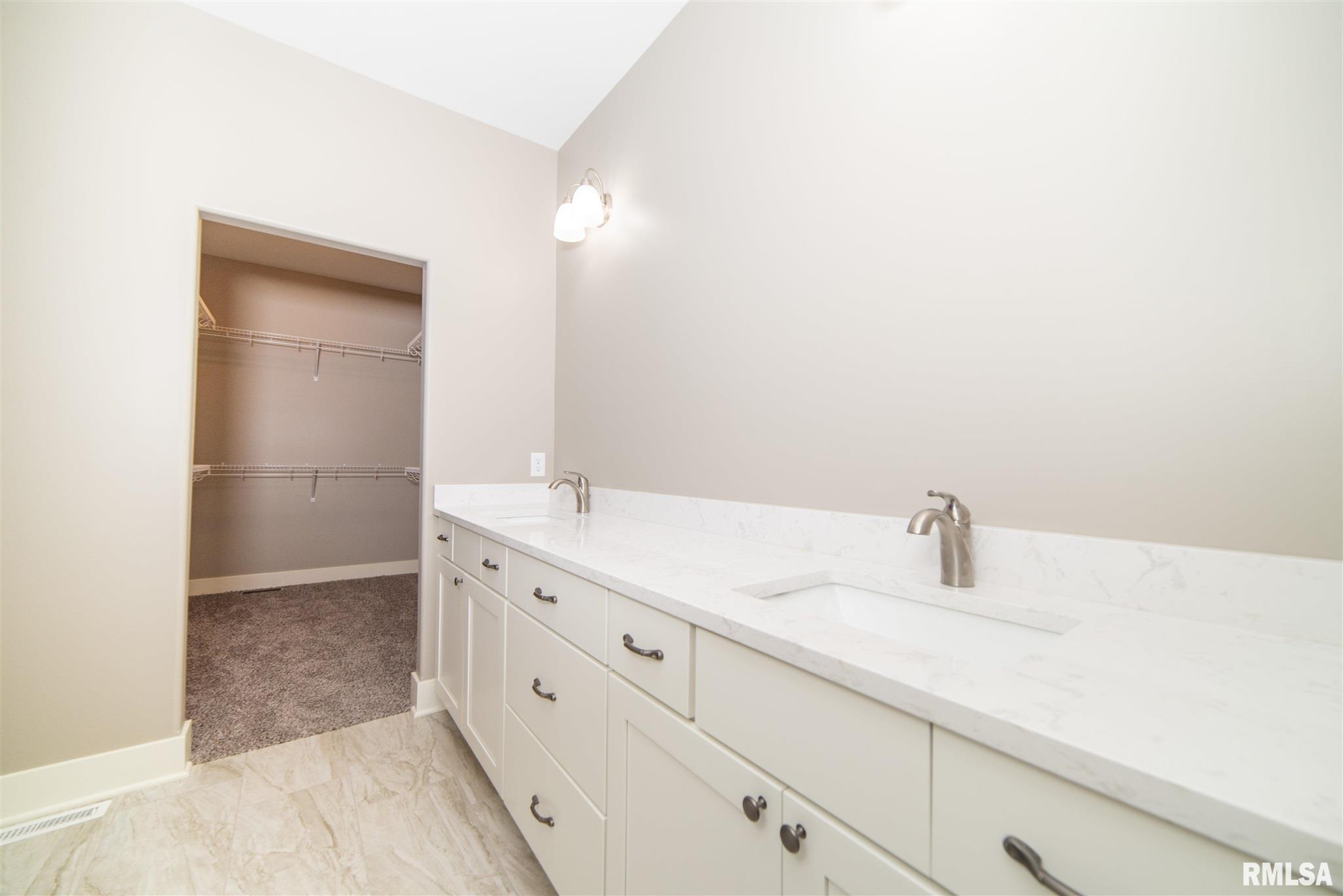 7235 Genesis Way Bettendorf, IA 52722 - Photo 8 of 28