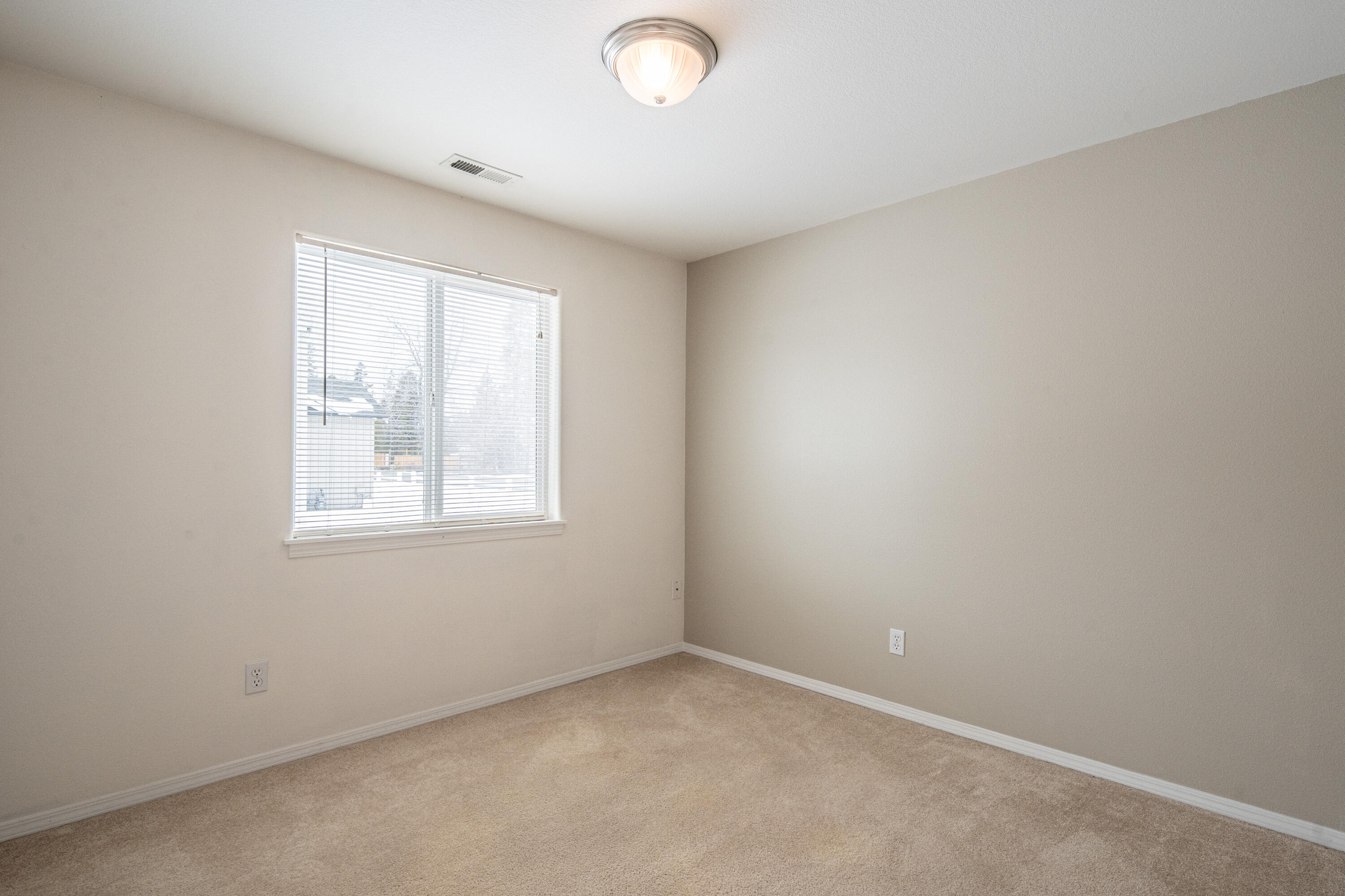 16671 William Foss Road La Pine, OR 97739 - Photo 22 of 35 zman fred gano-31