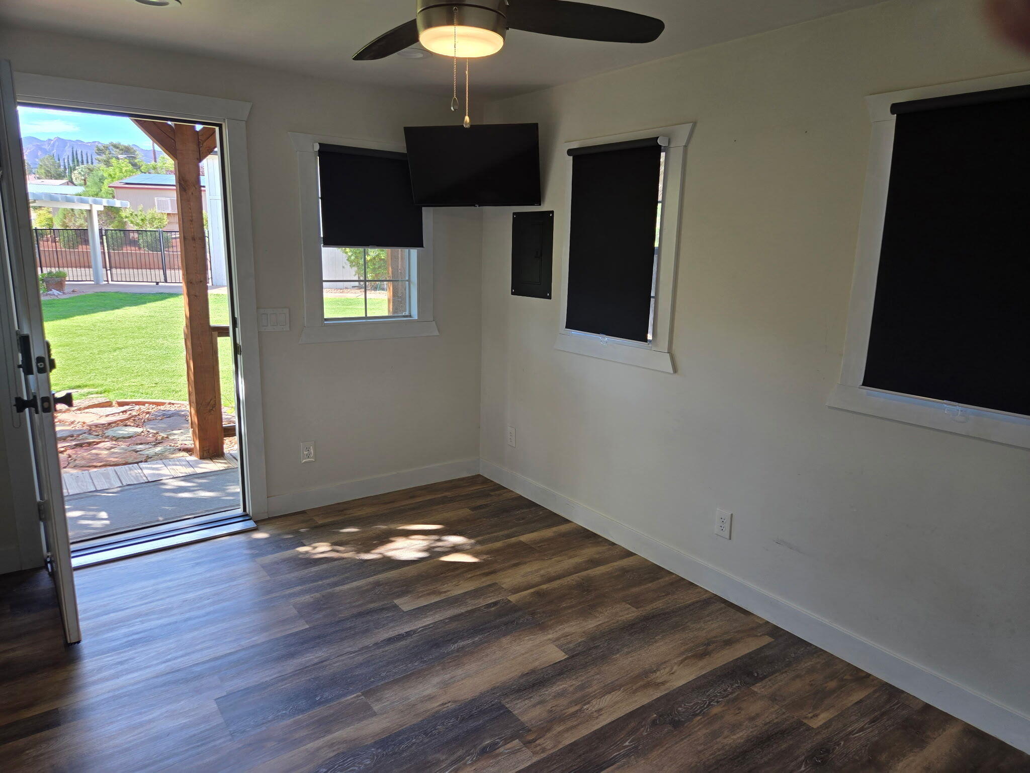 264 North 100 West Ivins, UT 84738 - Photo 14 of 34 Out door studio with mini split AC/Heat
