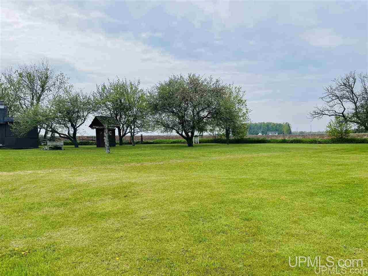 5421 F Road Bark River, MI 49807 - Photo 15 of 49