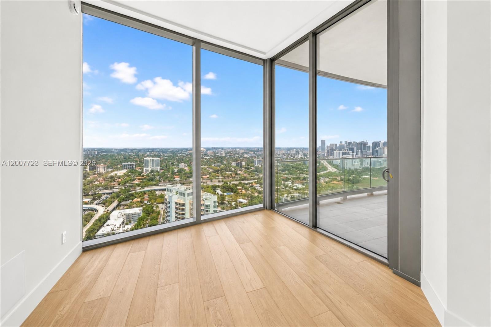 175 Southeast 25th Road, Unit 3303 Miami, FL 33129 - Photo 21 of 30 Photo 21