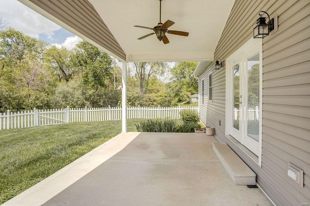 321 Longhi Road Collinsville, IL 62234 - Photo 28 of 46 Gallery Image 28
