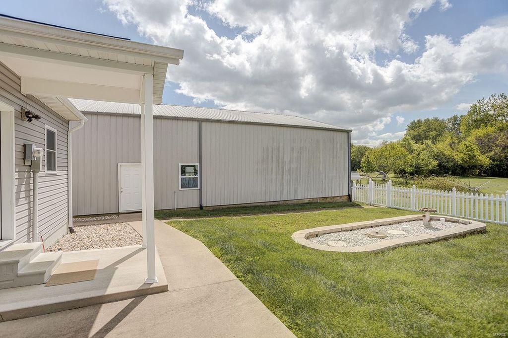 321 Longhi Road Collinsville, IL 62234 - Photo 30 of 46 Gallery Image 30