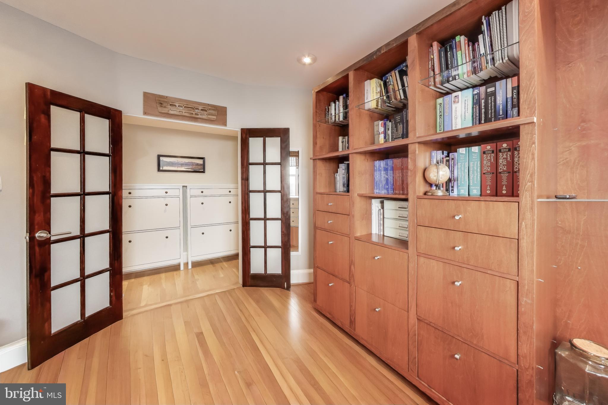 2370 Champlain Street Northwest, Unit 34 Washington, DC 20009 - Photo 19 of 45 Make it your dedicated office