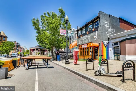 $925,000 | 2370 Champlain Street Northwest, Unit 34, Washington, DC 20009