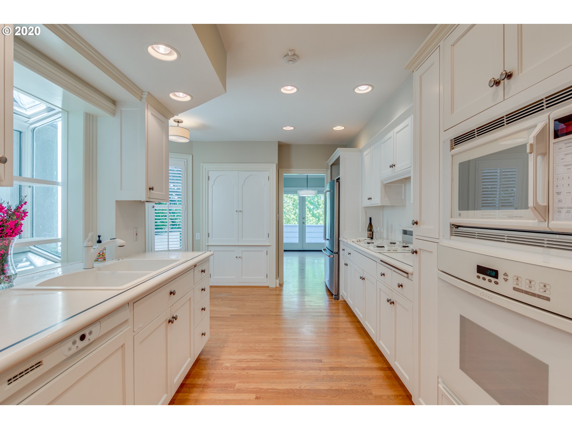 2891 Northwest Cumberland Road Portland, OR 97210 - Photo 13 of 32 Kitchen