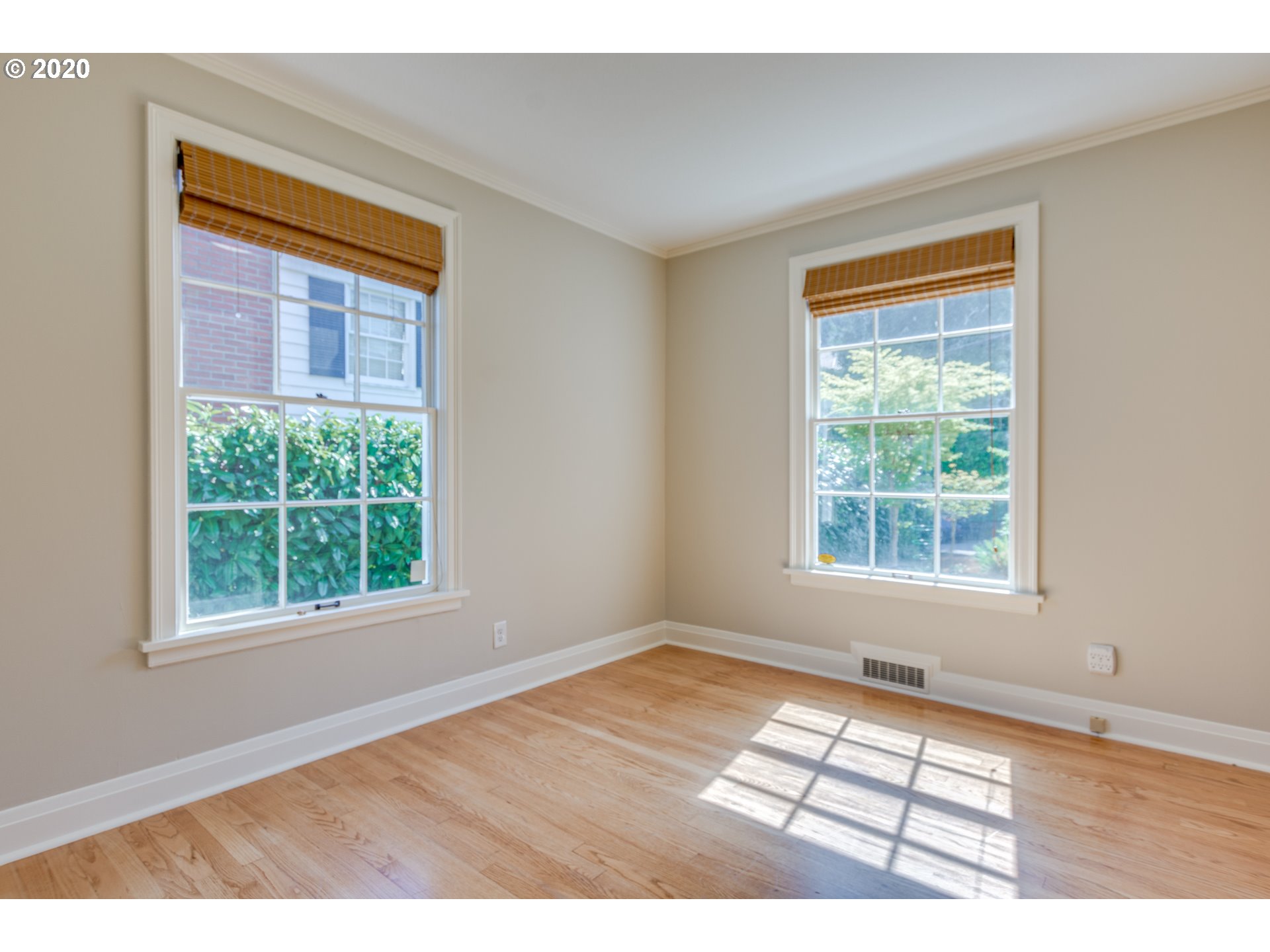 2891 Northwest Cumberland Road Portland, OR 97210 - Photo 14 of 32 Bedroom