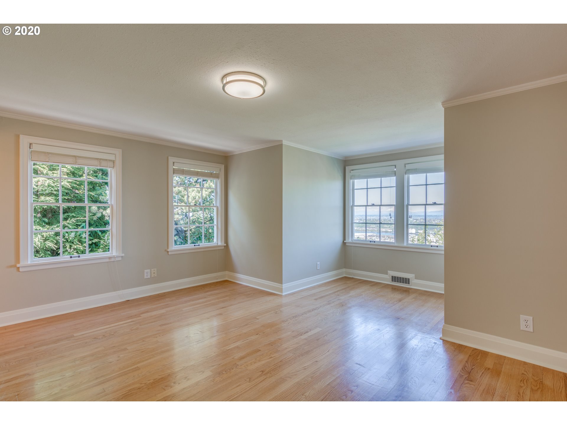 2891 Northwest Cumberland Road Portland, OR 97210 - Photo 22 of 32 Bedroom, Primary #2