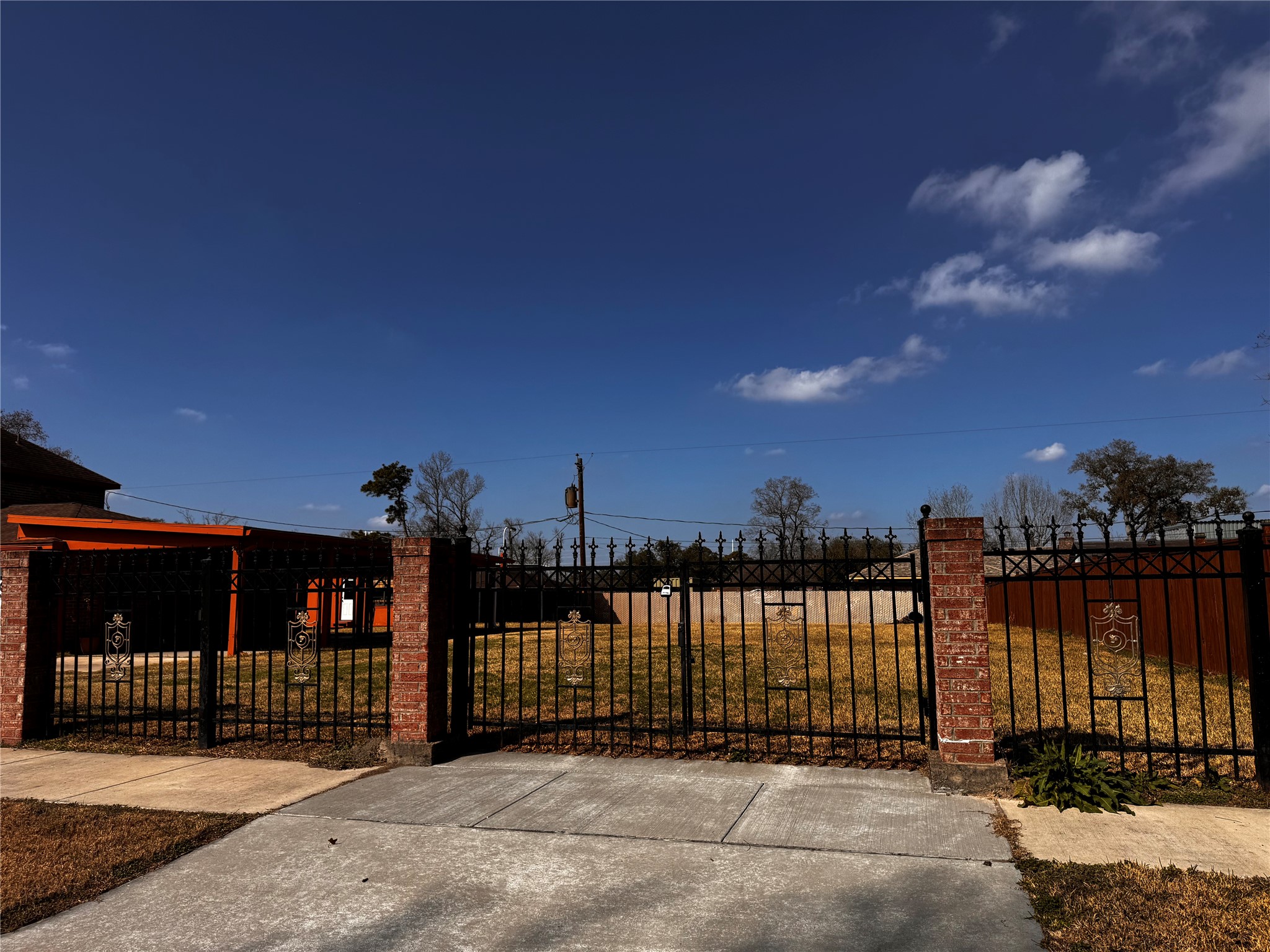2511 Connorvale Road Houston, TX 77039 - Photo 3 of 33