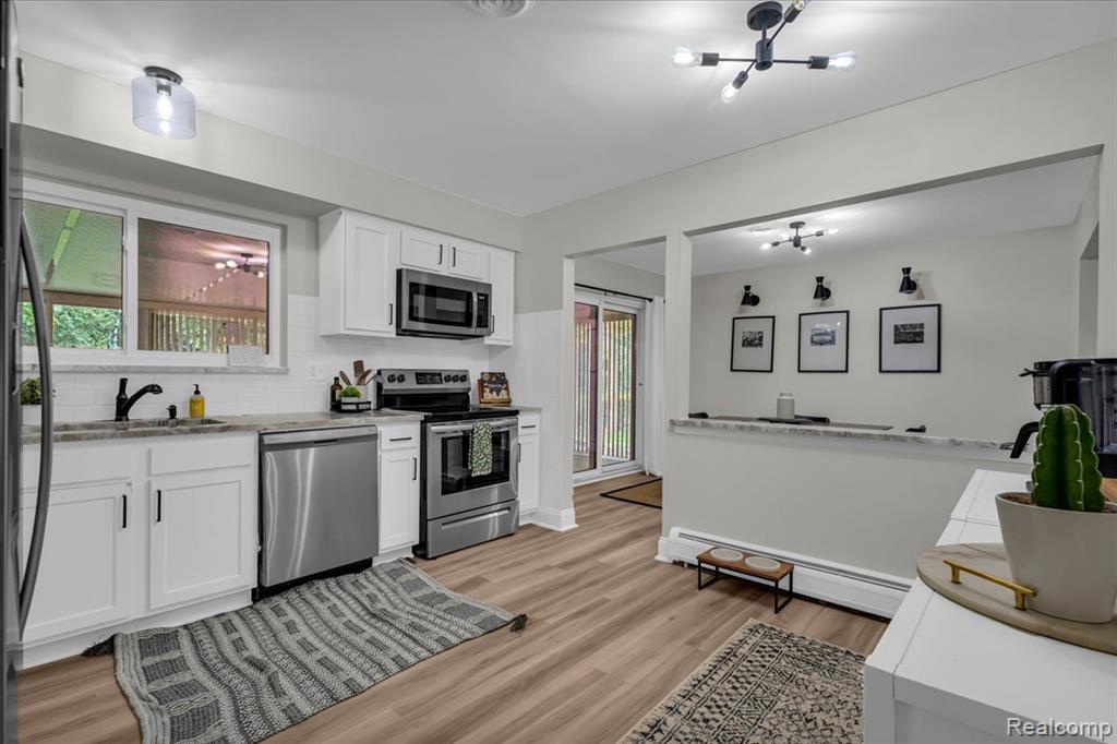 29994 Rambling Road Southfield, MI 48076 - Photo 12 of 44 Gallery Image 12