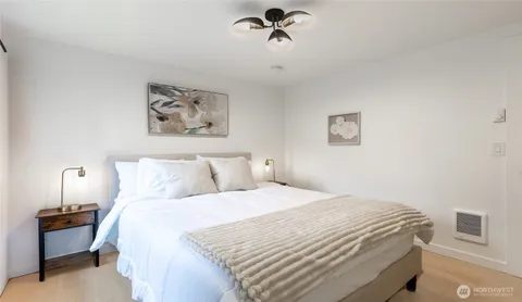 $639,000 | 14321 Interlake Avenue North, Unit A, Seattle, WA 98133