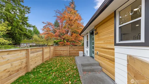 $639,000 | 14321 Interlake Avenue North, Unit A, Seattle, WA 98133