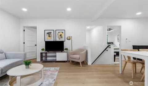 $639,000 | 14321 Interlake Avenue North, Unit A, Seattle, WA 98133