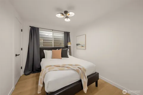 $639,000 | 14321 Interlake Avenue North, Unit A, Seattle, WA 98133