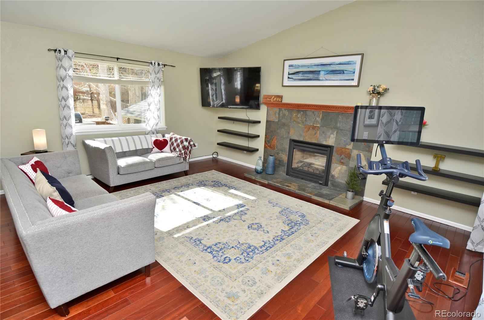 394 Southpark Road Highlands Ranch, CO 80126 - Photo 3 of 36 Gallery Image 3