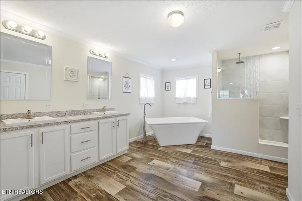 $339,000 | 158 Elaine Drive, Tazewell, TN 37879