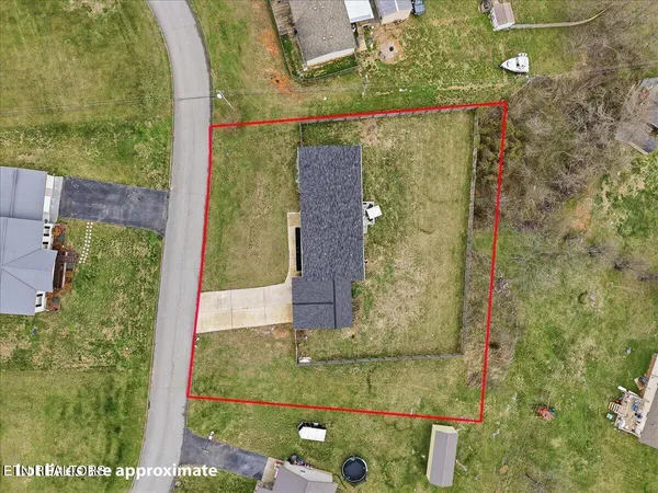 $339,000 | 158 Elaine Drive, Tazewell, TN 37879