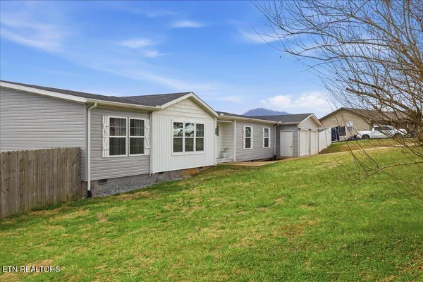 $339,000 | 158 Elaine Drive, Tazewell, TN 37879