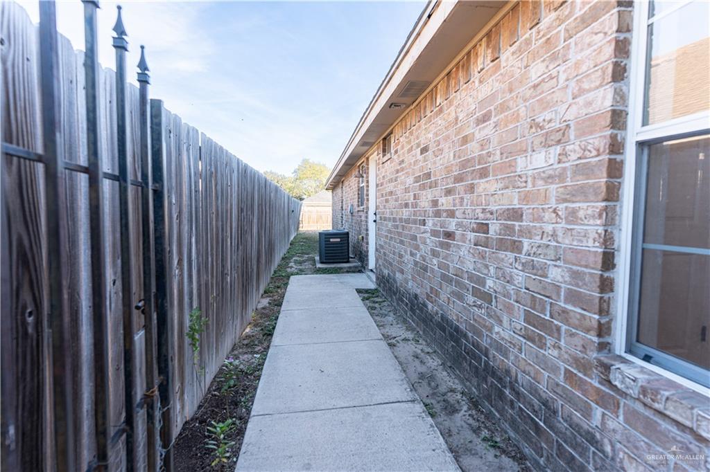 616 Jade Street Edinburg, TX 78541 - Photo 15 of 17 a path view of a pathway